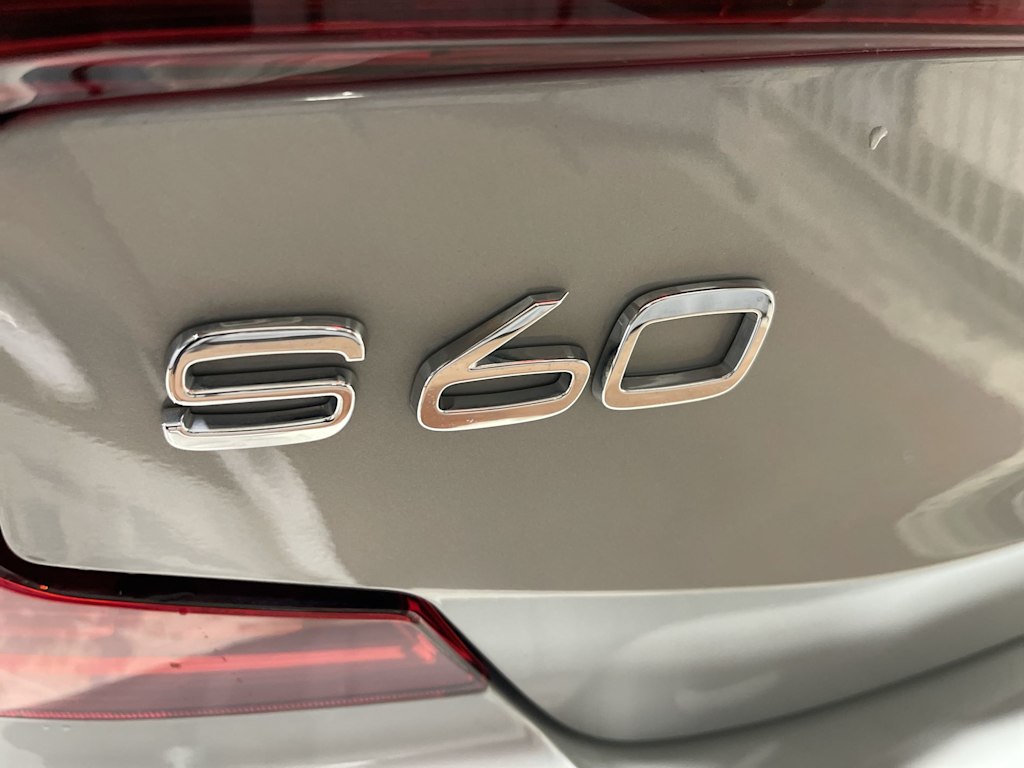 Thumbnail: 2024 Volvo S60 - 7