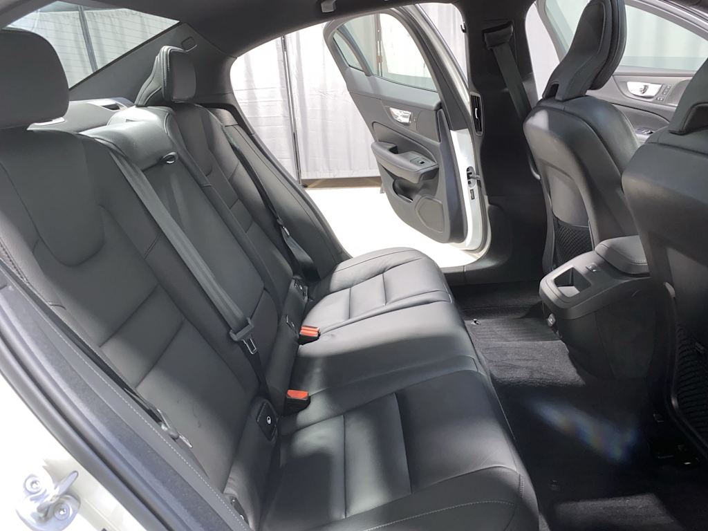 Thumbnail: 2023 Volvo S60 - 11