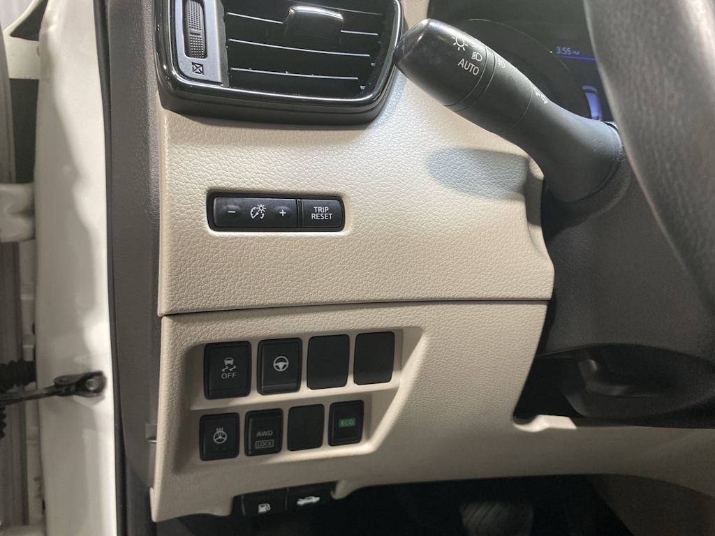 Thumbnail: 2019 Nissan Rogue Sport - 24