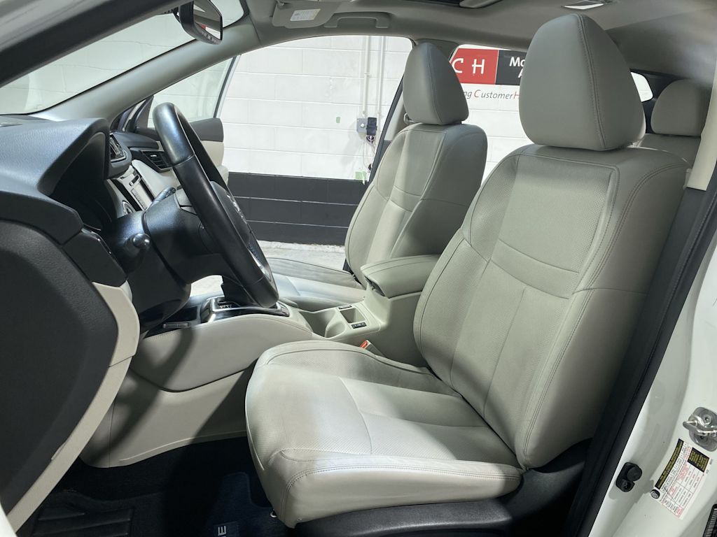 Thumbnail: 2019 Nissan Rogue Sport - 12
