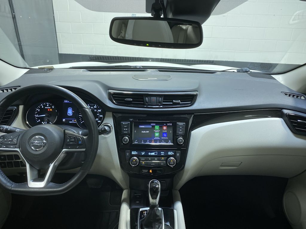 Thumbnail: 2019 Nissan Rogue Sport - 2