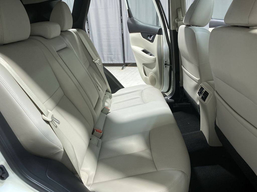 Thumbnail: 2019 Nissan Rogue Sport - 20