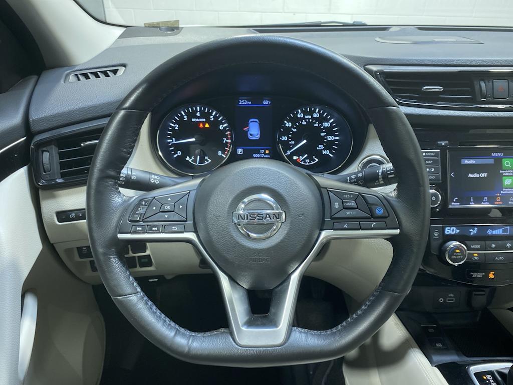 Thumbnail: 2019 Nissan Rogue Sport - 10
