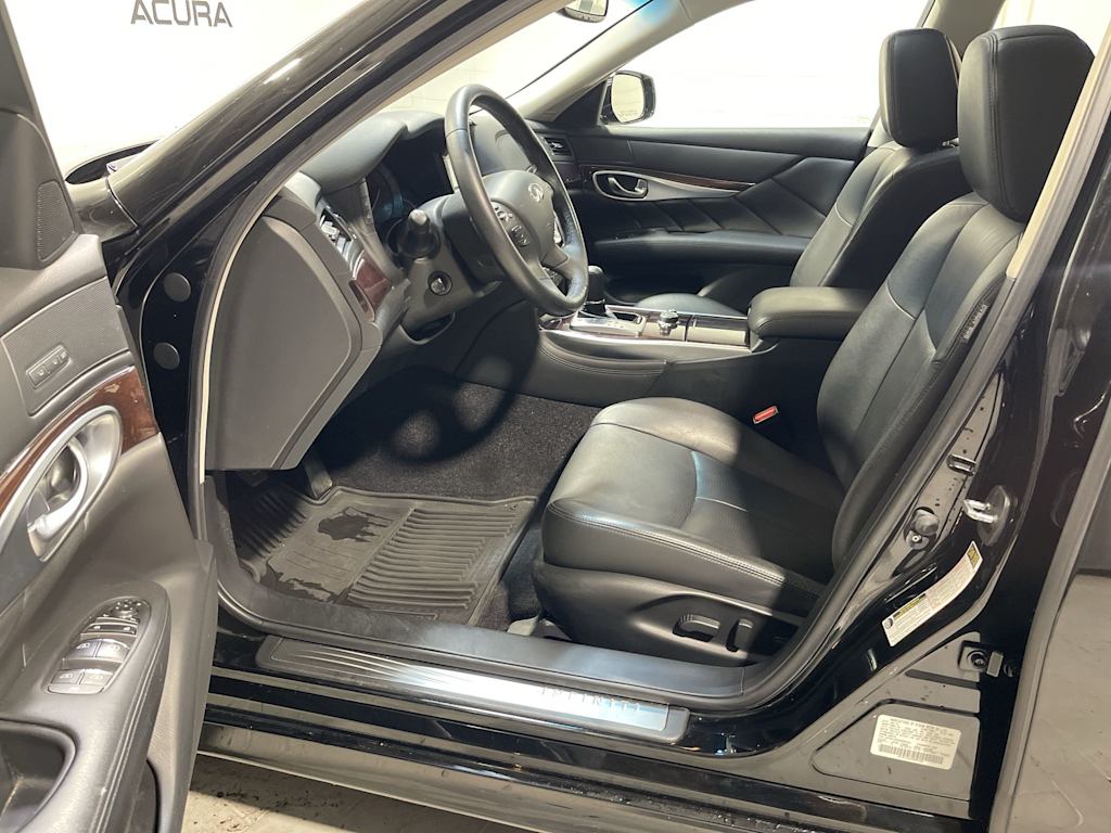 Thumbnail: 2019 INFINITI Q70 - 10