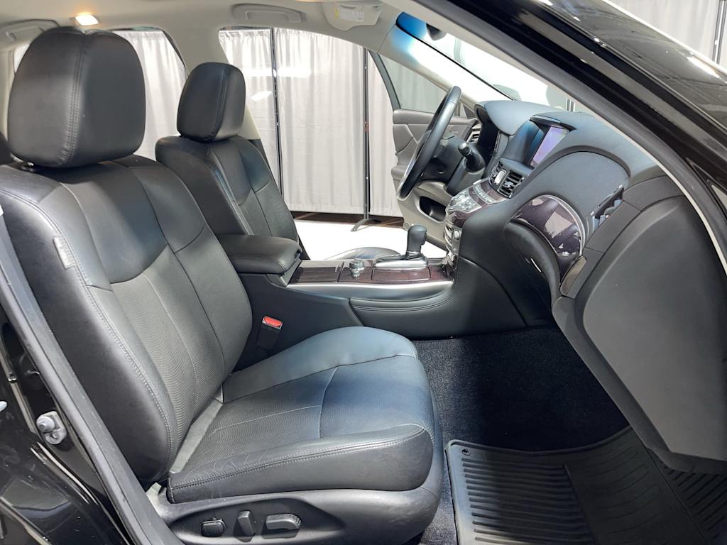 Thumbnail: 2019 INFINITI Q70 - 20
