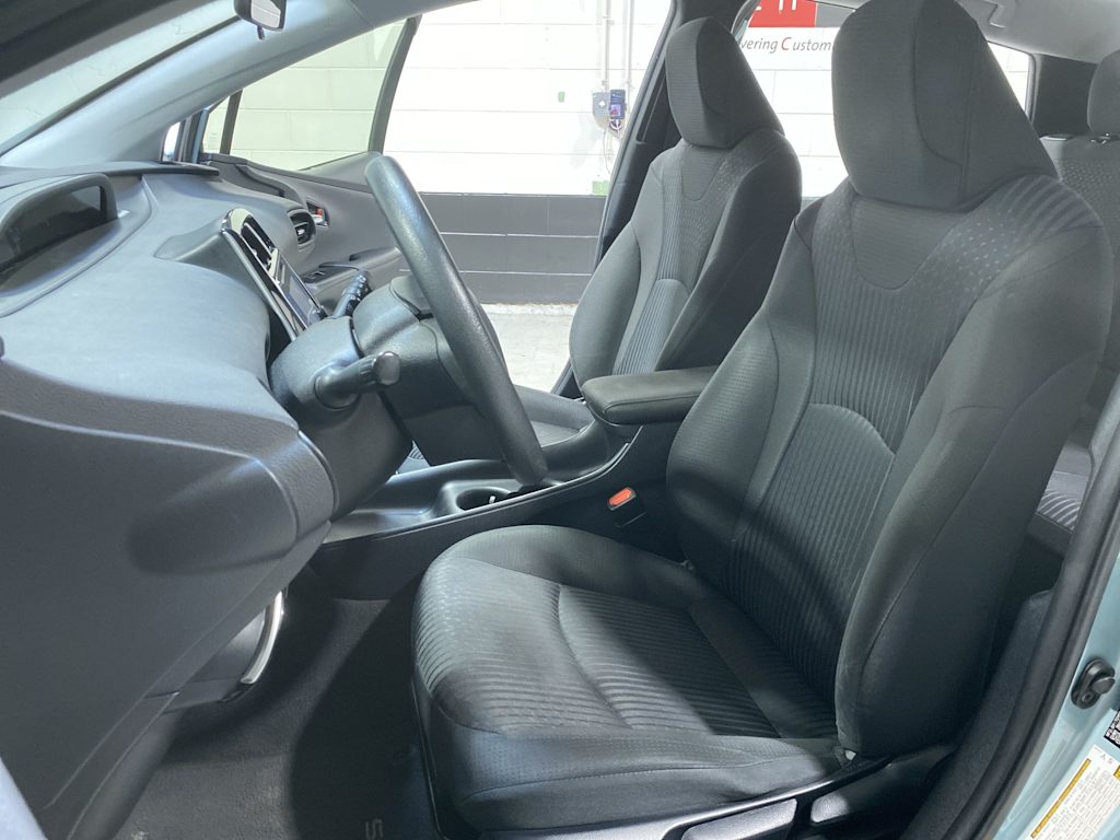 Thumbnail: 2016 Toyota Prius - 11