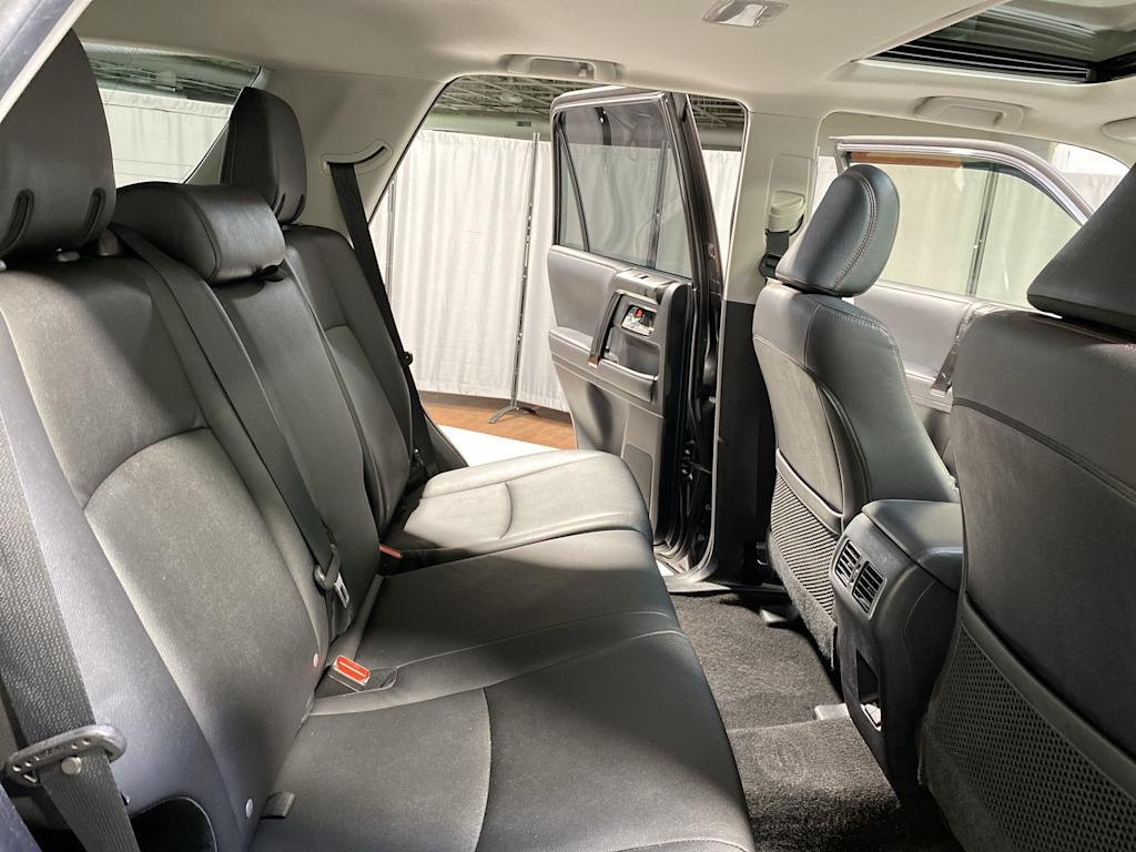 2021 Toyota 4Runner Venture 19