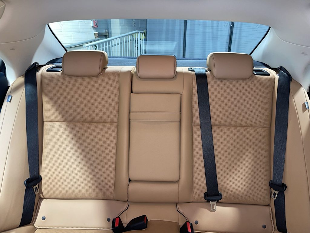 Thumbnail: 2019 Lexus IS - 22