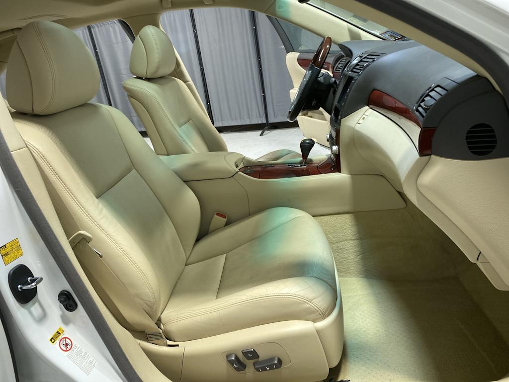 Thumbnail: 2012 Lexus LS - 20