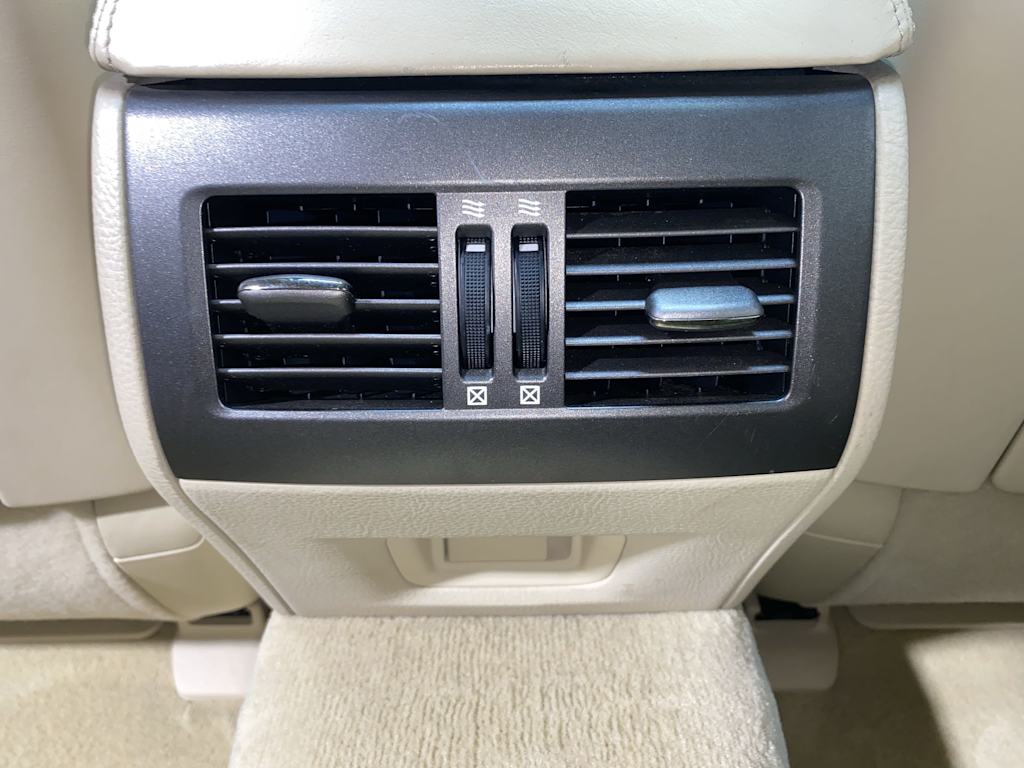 Thumbnail: 2012 Lexus LS - 25