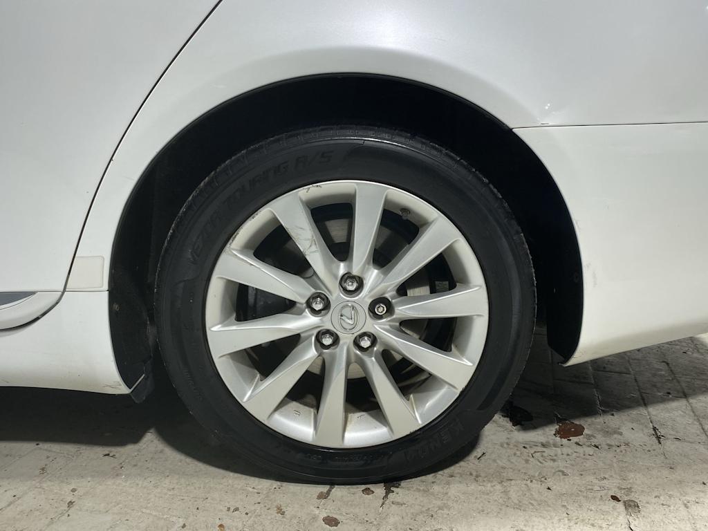 Thumbnail: 2012 Lexus LS - 8