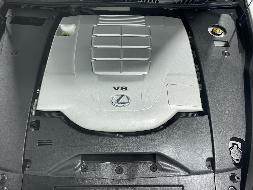 Thumbnail: 2012 Lexus LS - 13