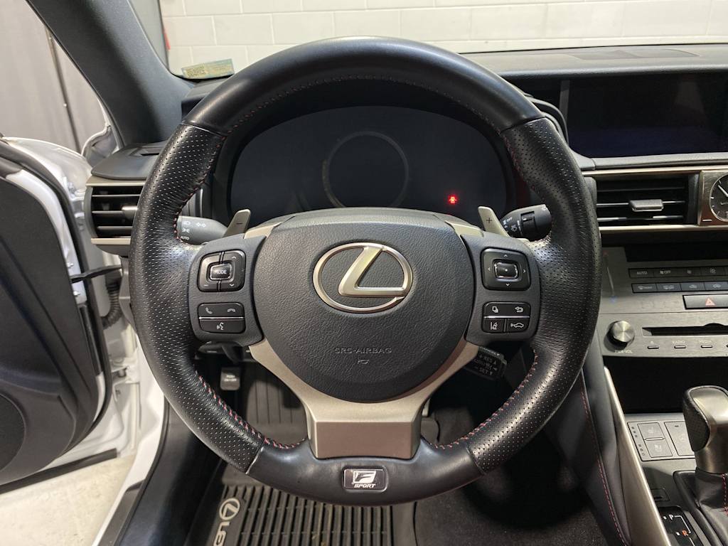 2020 Lexus IS 350 10