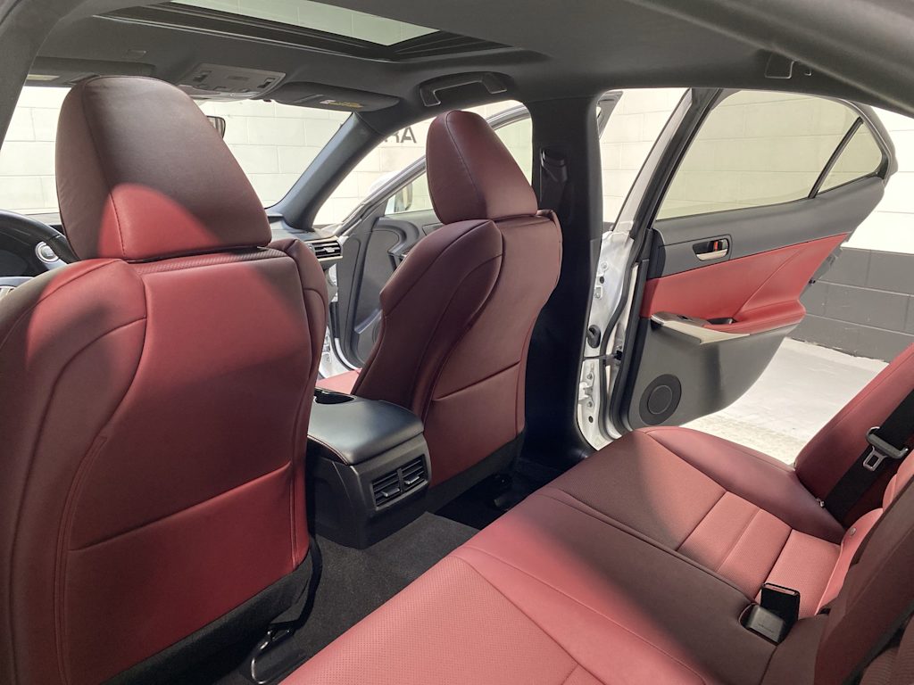 2020 Lexus IS 350 13