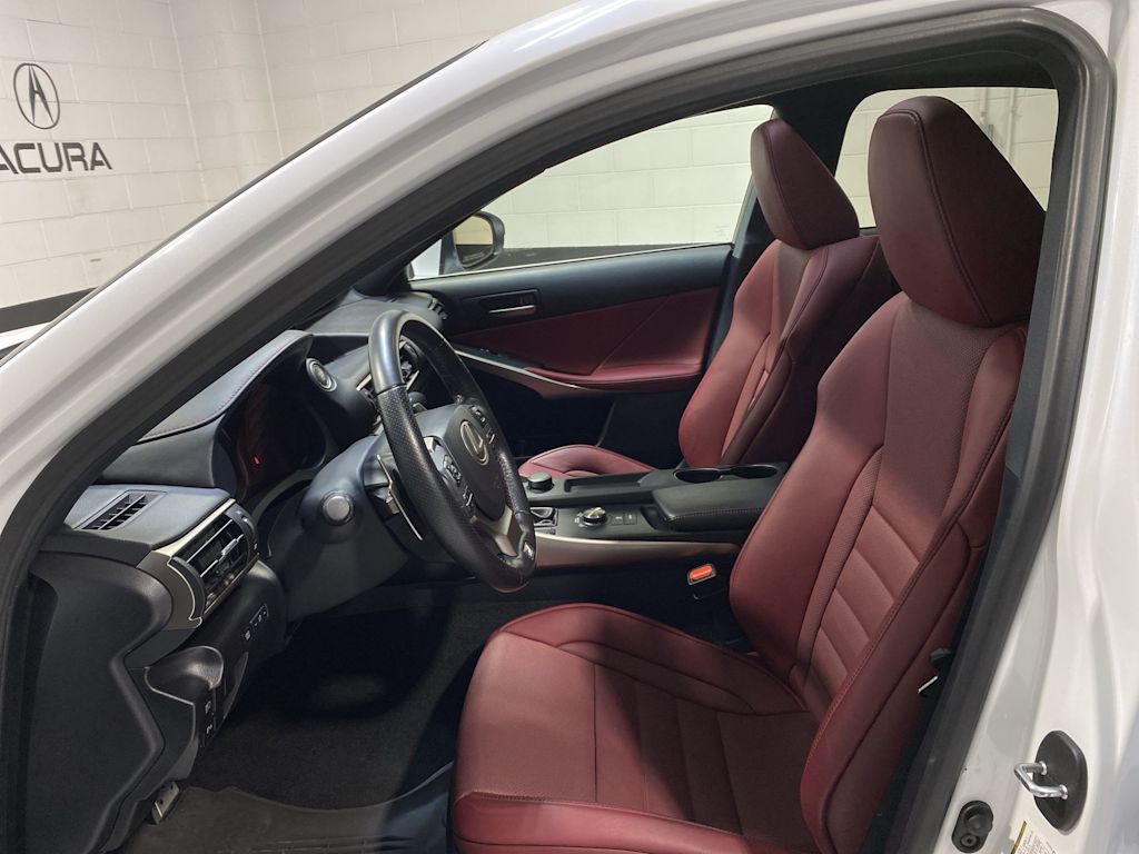 2020 Lexus IS 350 11