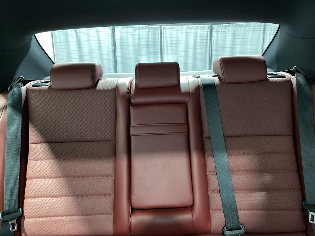 2020 Lexus IS 350 24