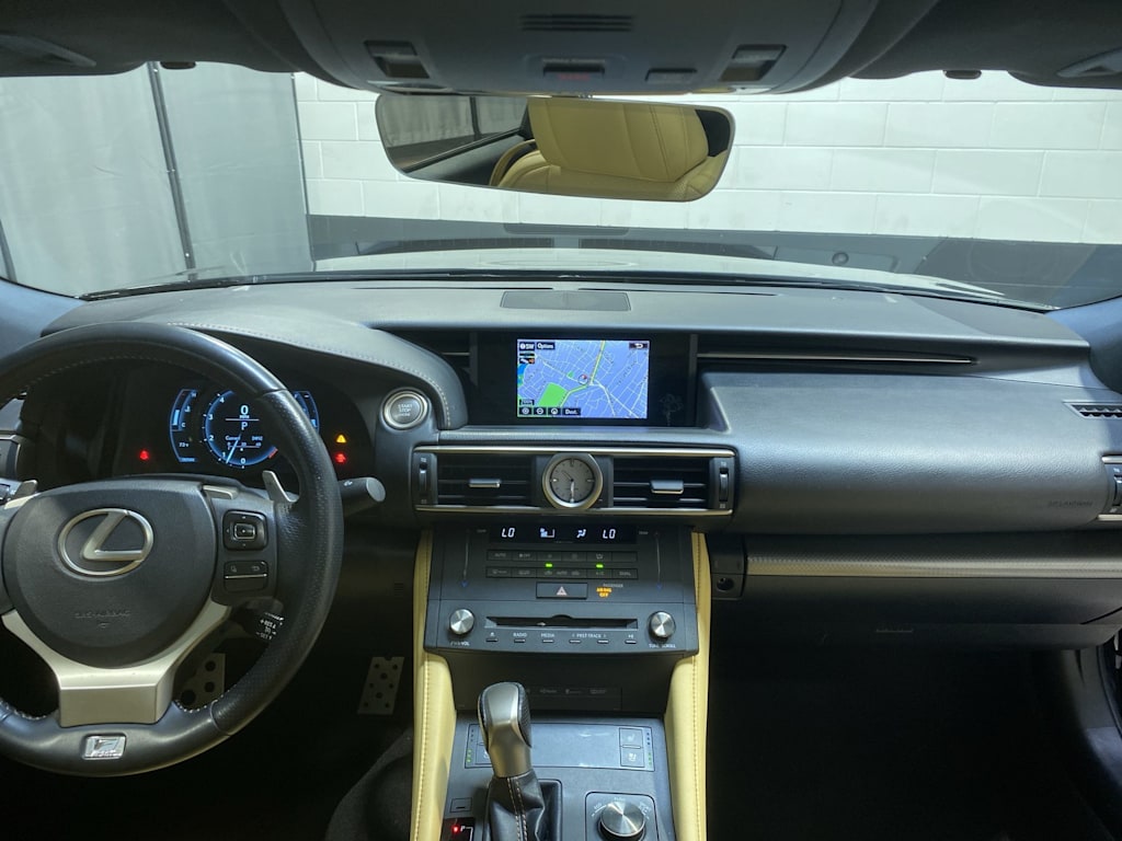 Thumbnail: 2015 Lexus RC - 2