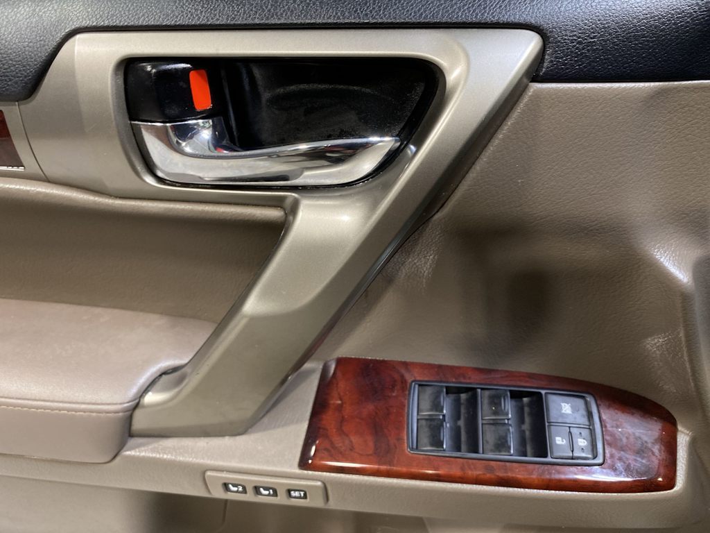 Thumbnail: 2011 Lexus GX - 15