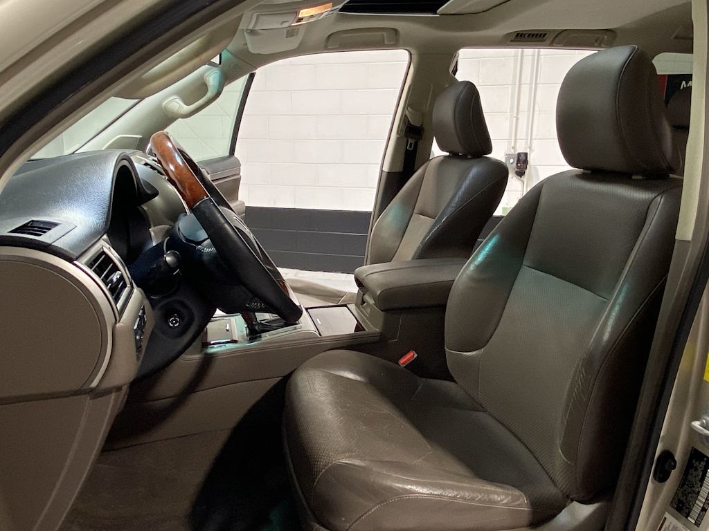 Thumbnail: 2011 Lexus GX - 12