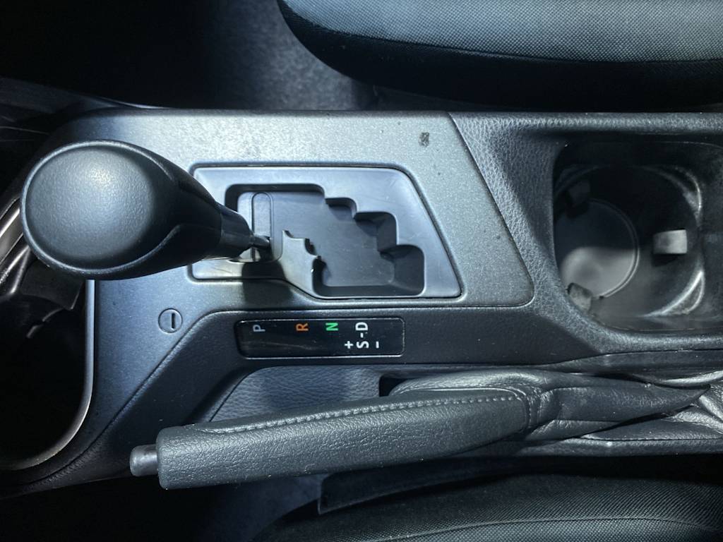 Thumbnail: 2018 Toyota RAV4 - 15
