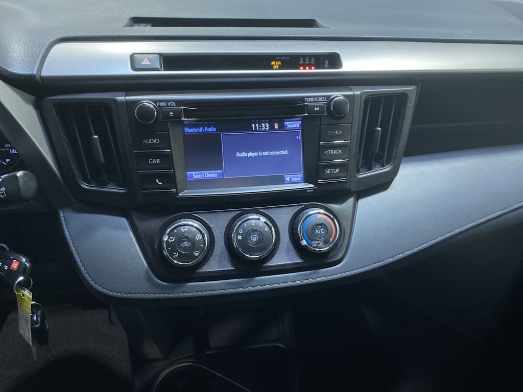 Thumbnail: 2018 Toyota RAV4 - 14
