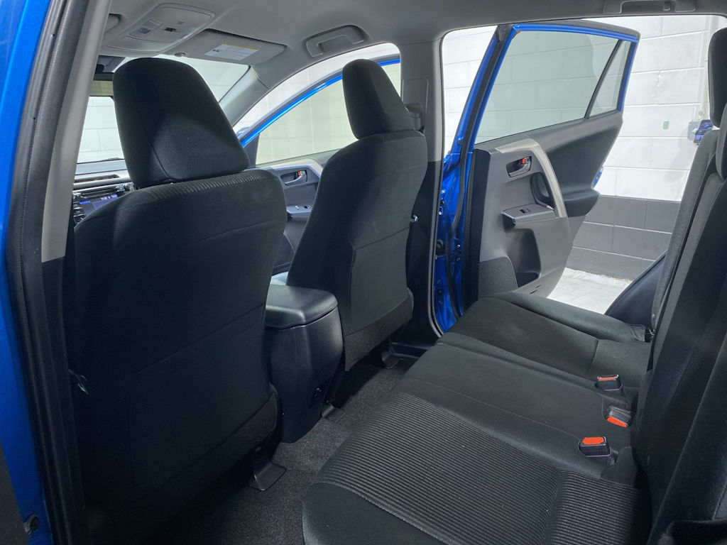 Thumbnail: 2018 Toyota RAV4 - 13