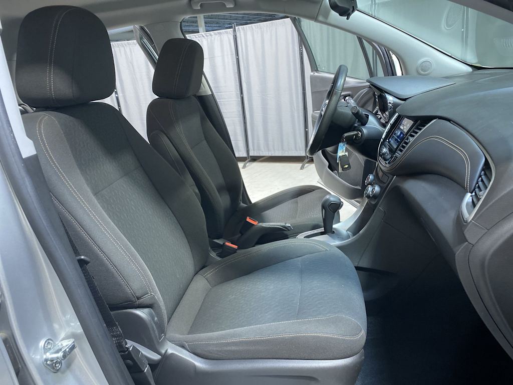 Thumbnail: 2018 Chevrolet Trax - 20