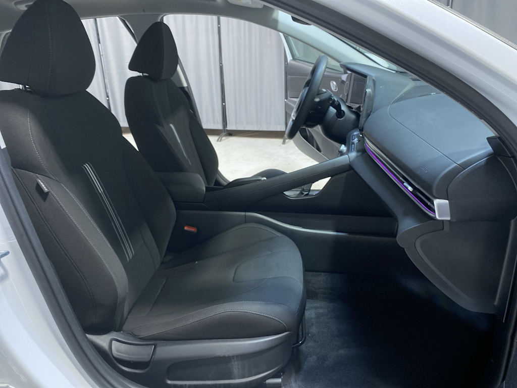 Thumbnail: 2024 Hyundai Elantra - 19