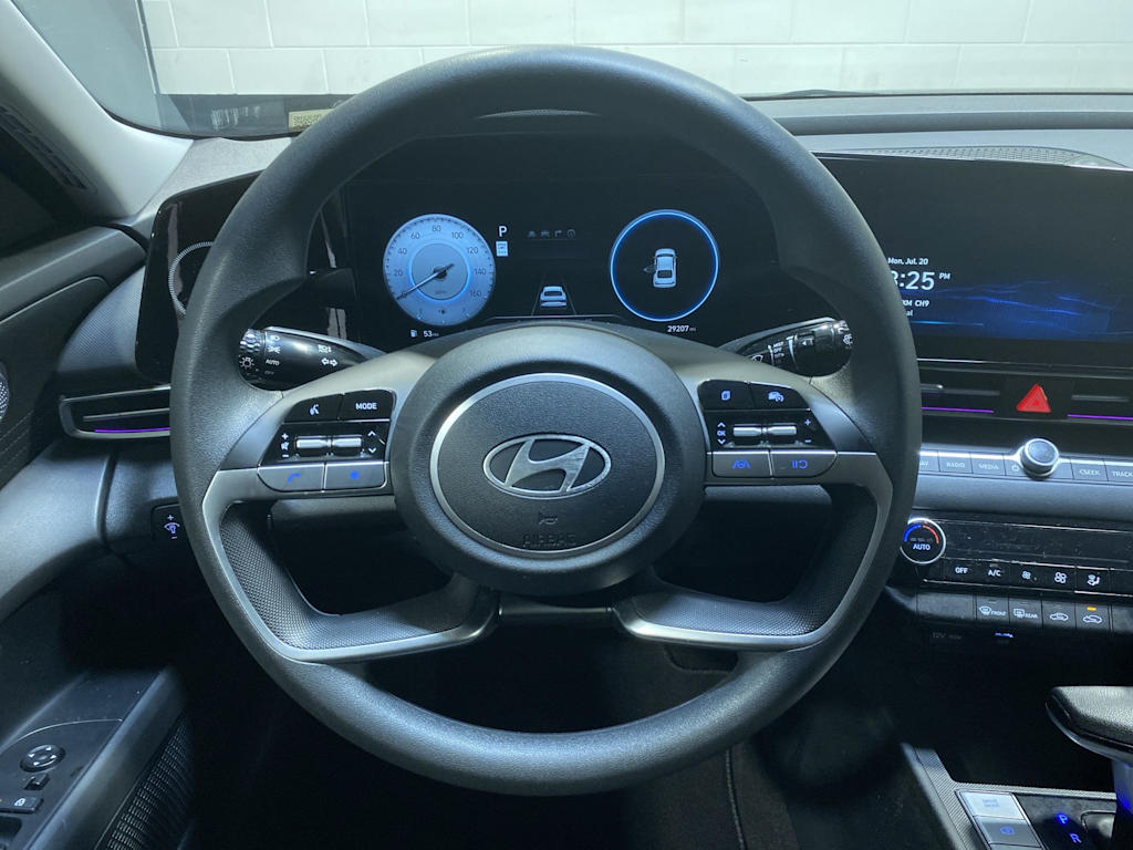 Thumbnail: 2024 Hyundai Elantra - 9