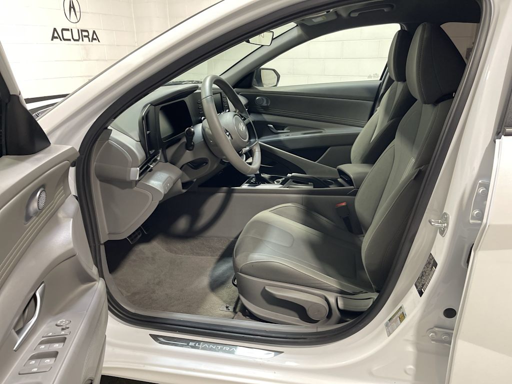 Thumbnail: 2026 Hyundai Elantra - 9