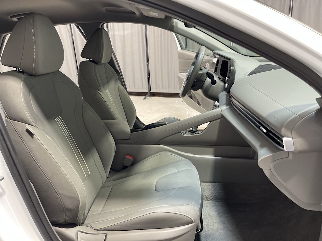 Thumbnail: 2026 Hyundai Elantra - 20