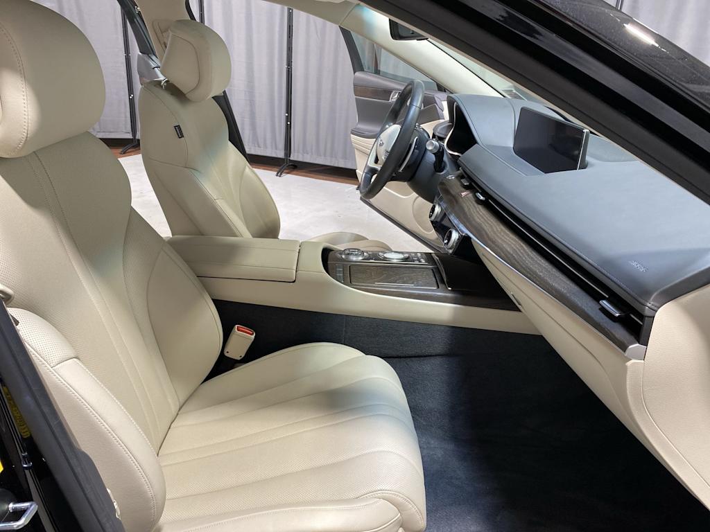 Thumbnail: 2022 Genesis G80 - 21