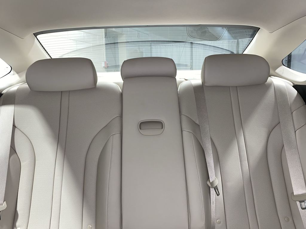 Thumbnail: 2022 Genesis G80 - 25
