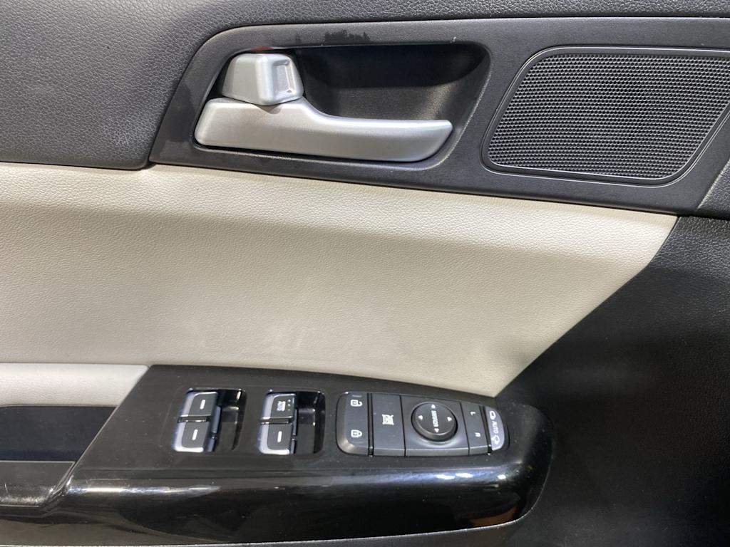 Thumbnail: 2019 Kia Sportage - 23