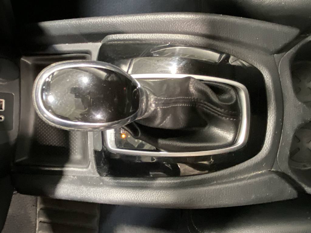 Thumbnail: 2019 Nissan Rogue - 15