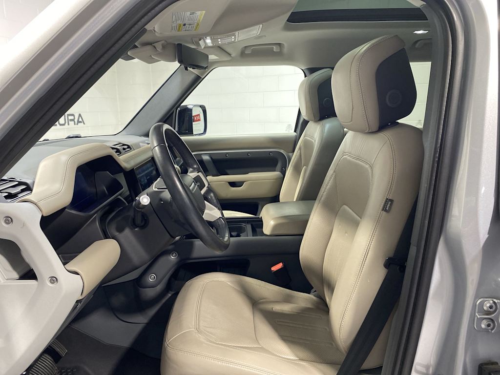 2020 Land Rover Defender 110 10