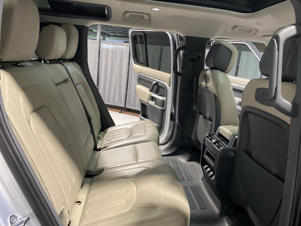2020 Land Rover Defender 110 20