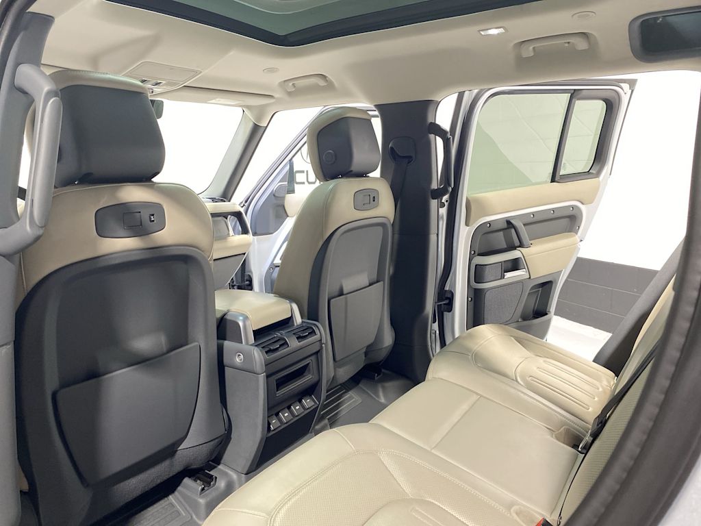 2020 Land Rover Defender 110 12
