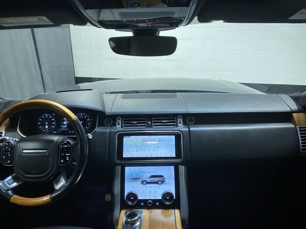 Thumbnail: 2018 Land Rover Range Rover - 2
