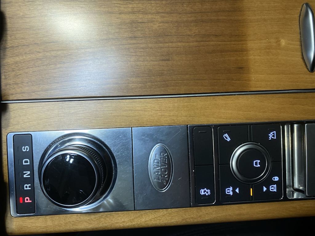 Thumbnail: 2018 Land Rover Range Rover - 20