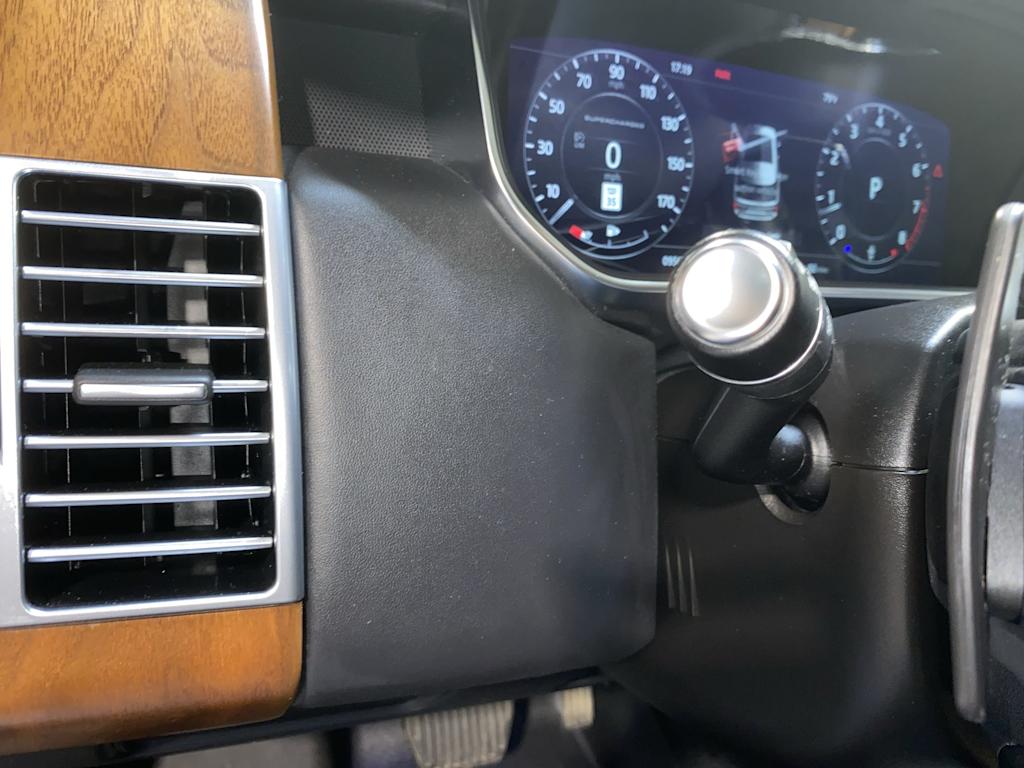 Thumbnail: 2018 Land Rover Range Rover - 24
