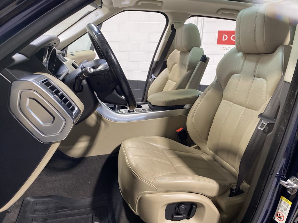 Thumbnail: 2016 Land Rover Range Rover Sport - 12