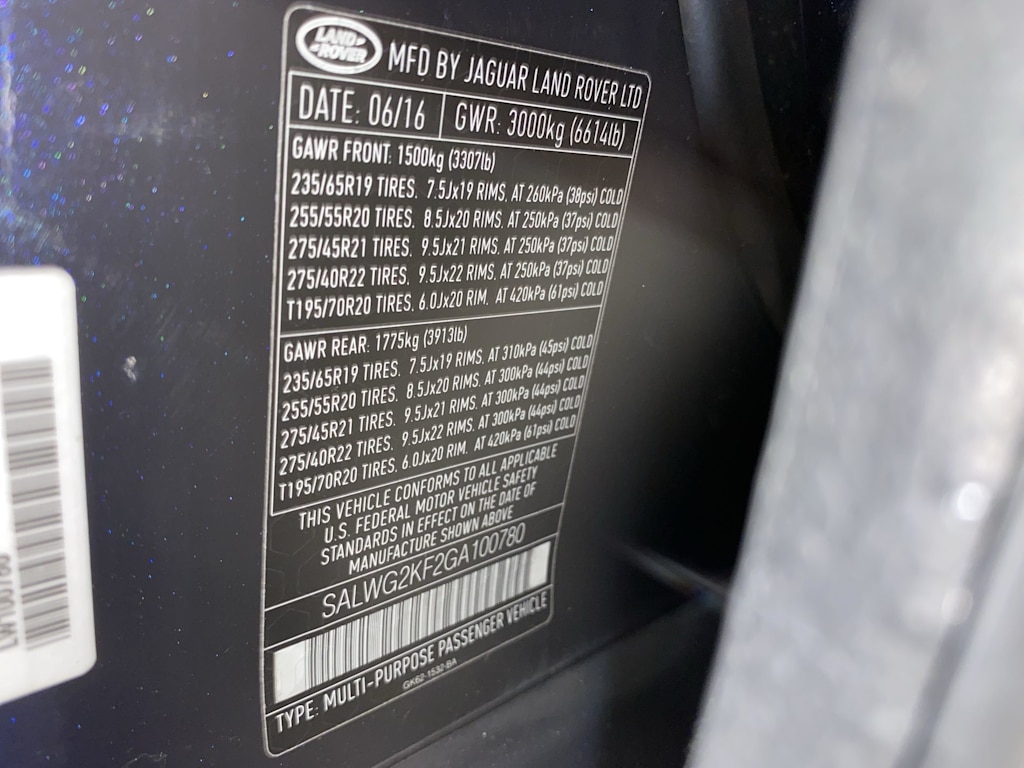 Thumbnail: 2016 Land Rover Range Rover Sport - 17