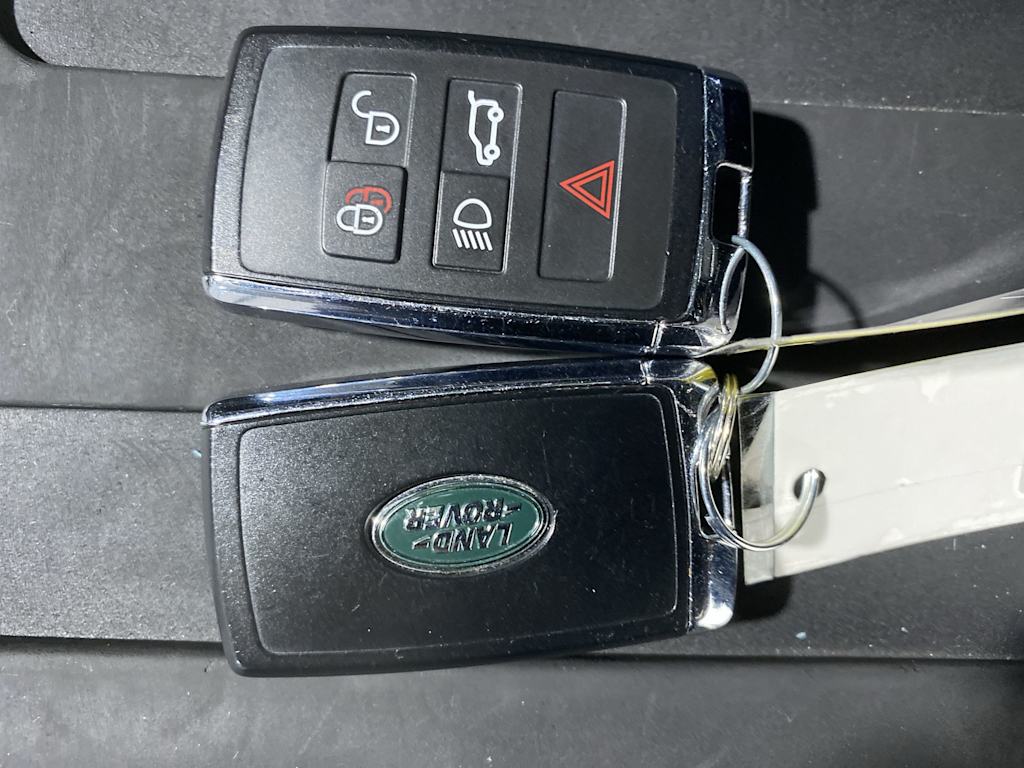 Thumbnail: 2020 Land Rover Range Rover Sport - 16
