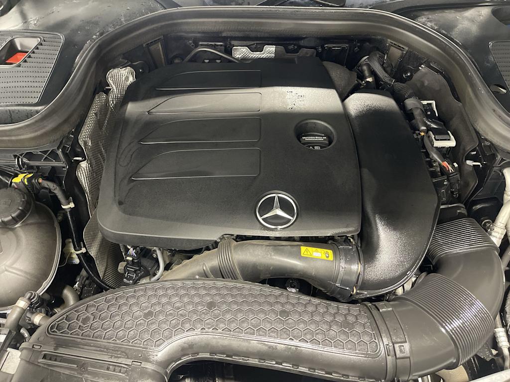 Thumbnail: 2022 Mercedes-Benz GLC - 9
