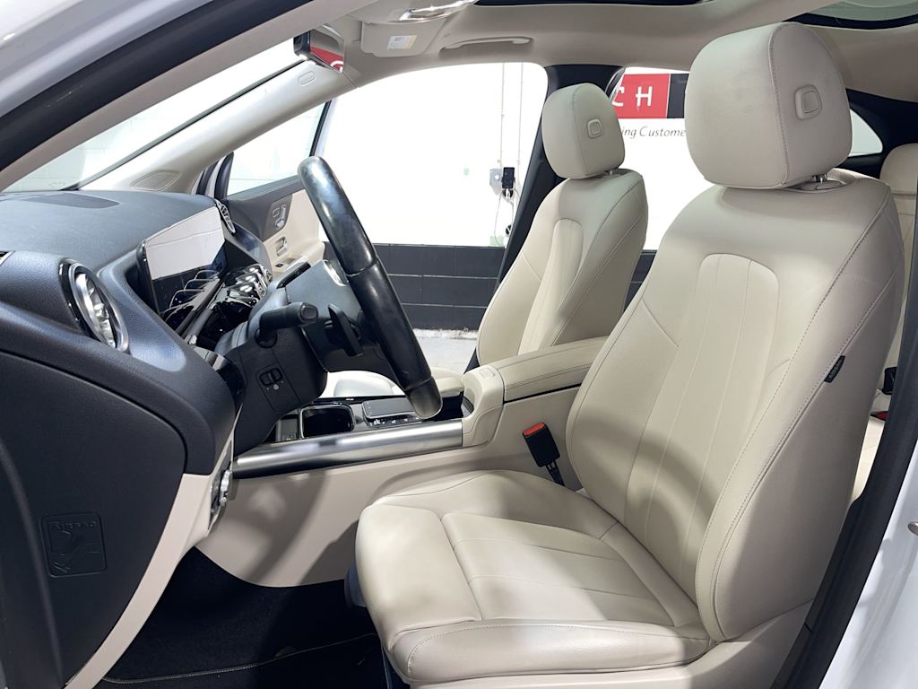 Thumbnail: 2021 Mercedes-Benz GLA - 12