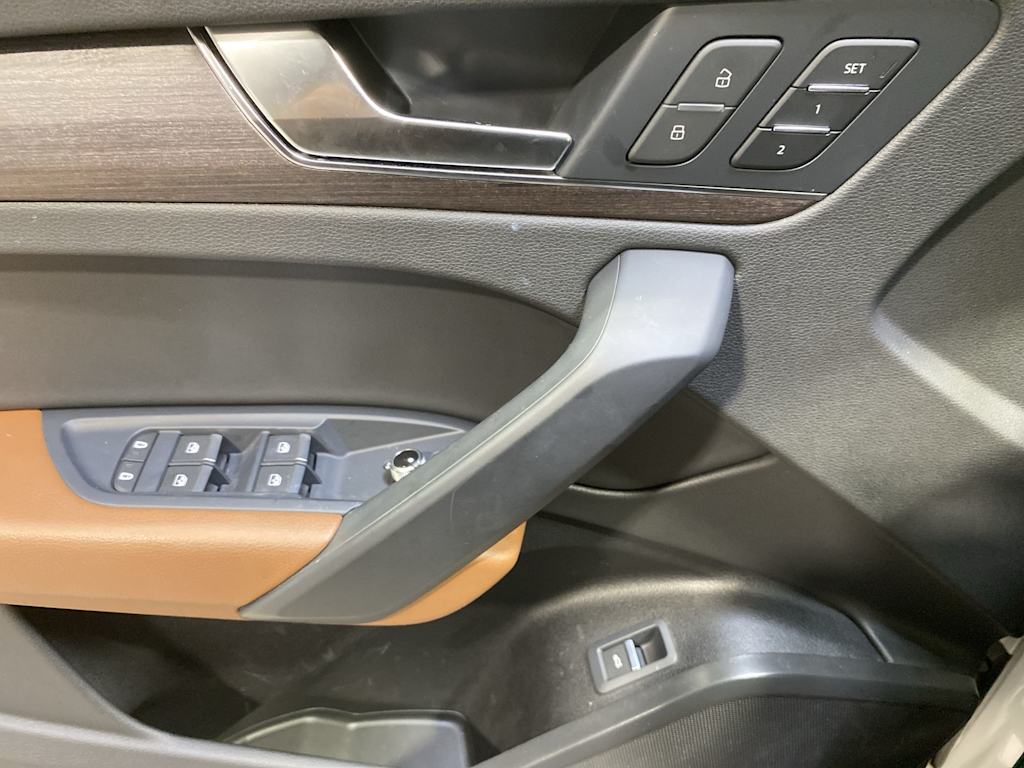 Thumbnail: 2021 Audi Q5 - 23