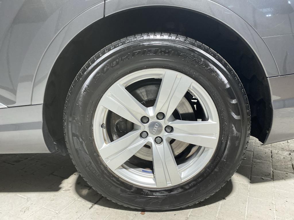 Thumbnail: 2019 Audi Q7 - 7