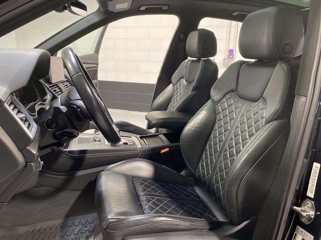 Thumbnail: 2019 Audi SQ5 - 12