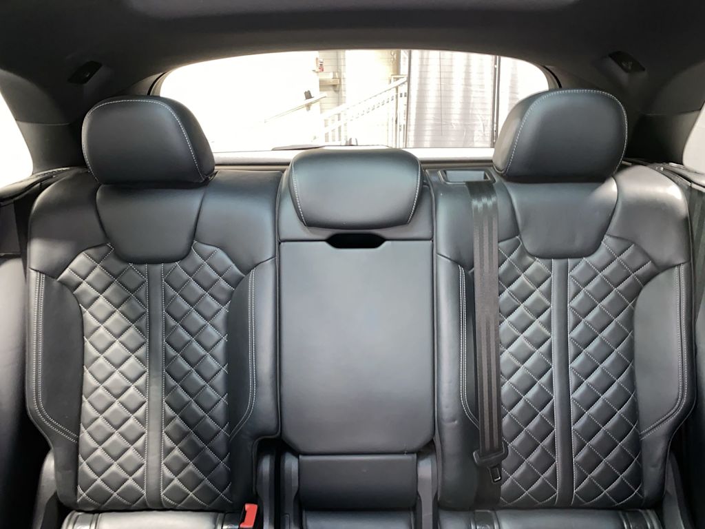 Thumbnail: 2019 Audi SQ5 - 22